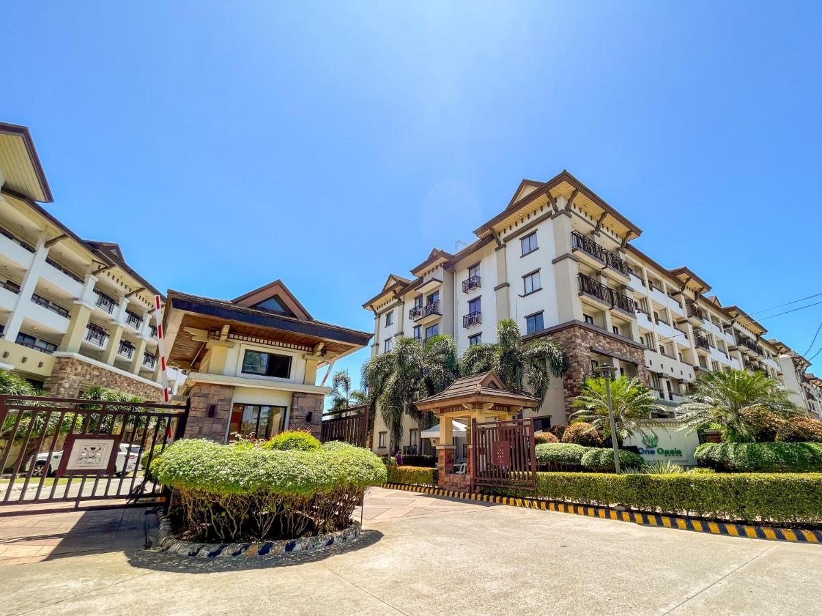 Modern 2Br Condo Near Sm With Free Parking Pool Wifi And Netflix Davao Exterior photo